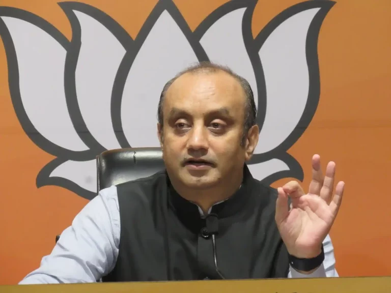 Sudhanshu Trivedi Slams Congress Over Rahul Gandhi Sudhanshu Trivedi Slams Congress Over Rahul Gandhi