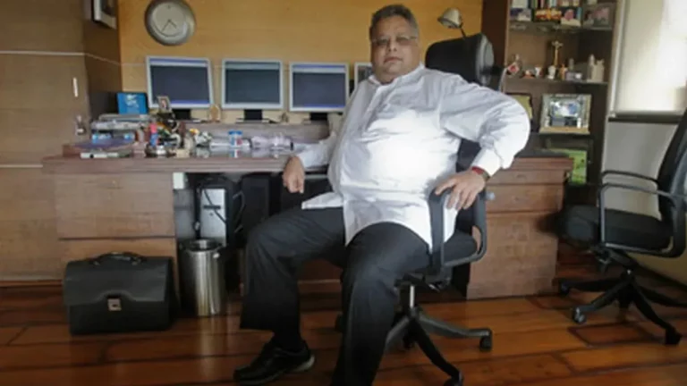 Jhunjhunwala earned 50 thousand crores from Rs 5000 Jhunjhunwala earned 50 thousand crores from Rs 5000