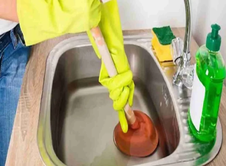 How to Clean Kitchen Sink, Drains & the Garbage Disposal How to Clean Kitchen Sink, Drains & the Garbage Disposal