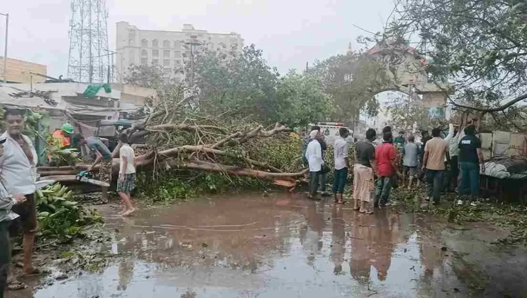 This storm has wreaked havoc in India, 24 years ago this cyclone claimed nearly 10,000 lives.