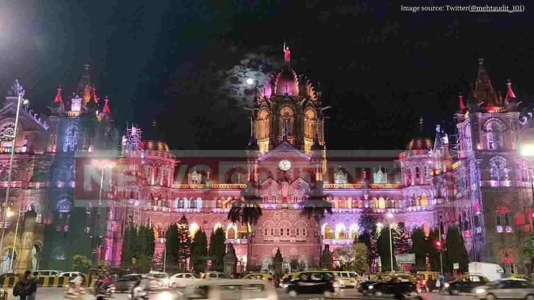 Central Railway: Railways earn crores through station advertisements