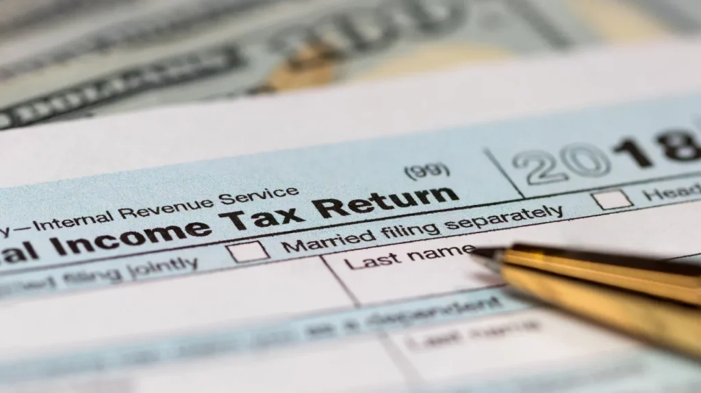 Did you make a false claim while filing ITR? Beware! Action against thousands of taxpayers by Income Tax Department