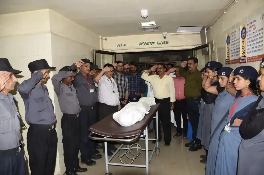 Selfie Tragedy in Surat Leads to Life-Giving Organ Donation
