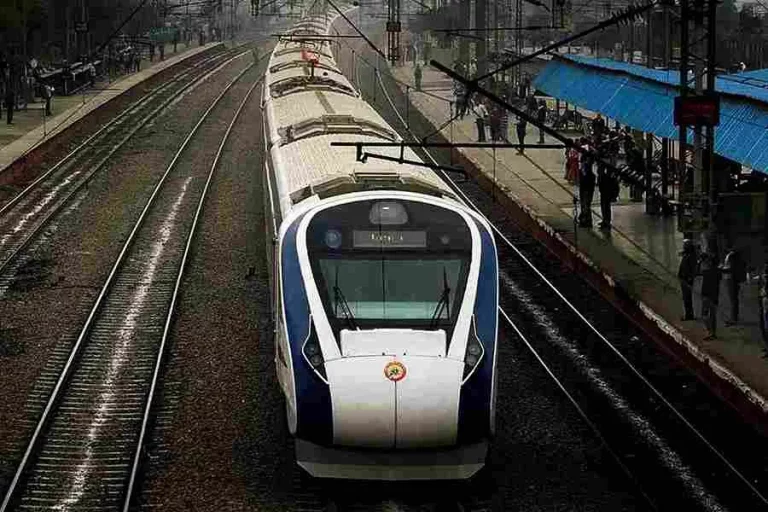Soon in India you will be able to travel while sleeping, the government has made a big announcement for the sleeper train