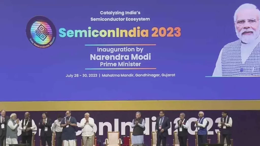 Semicon India 2023 : AMD to invest 400 million dollars in 5 years in Bangalore, job opportunity for 3 thousand engineers