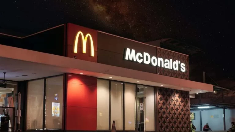 McDonald's: McDonald's opens its first 'drive thru restaurant' in Mumbai