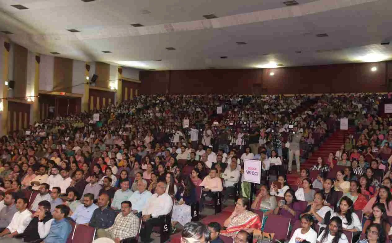 Surat Jewelery Manufacturing Assoc at Varachha for the purpose of empowering women. And WICCI organized 'Abhilasha' program