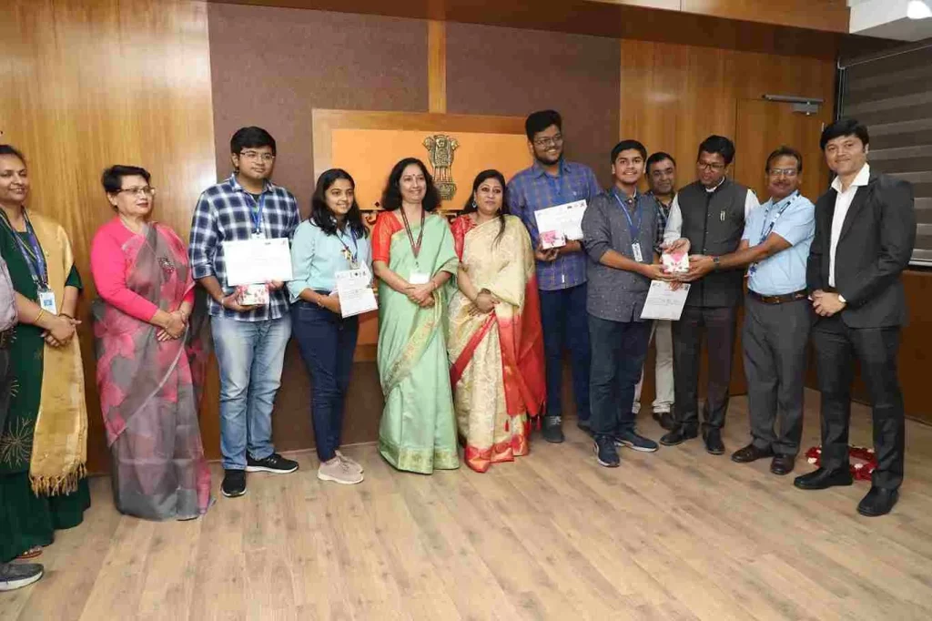 Care and handholding to increase interest in astronomy from teams of engineering colleges in Gujarat