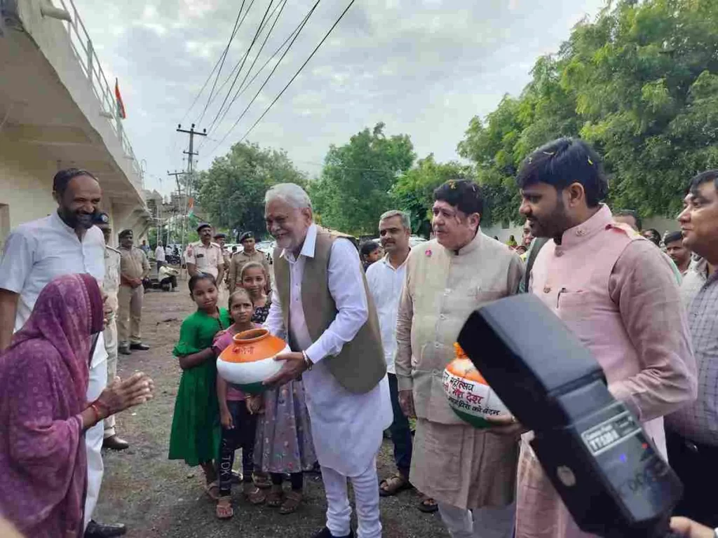 Amrit Kalash Yatra organized under the chairmanship of Union Minister Mr. Parshottam Rupalaji