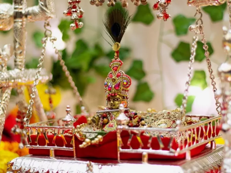 Janmashtami 2023 - Bring these things at your home on Janmashtami