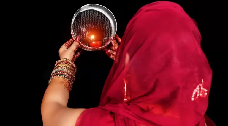 Karwa Chauth will be celebrated on which day in the month of October? Know the worship rituals, content and rules