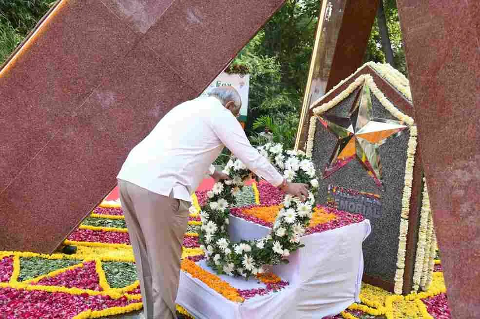 Chief Minister Mr. Bhupendra Patel inaugurated Gujarat's first 'Forest Martyr' on the occasion of 'National Forest Martyr' Day...
