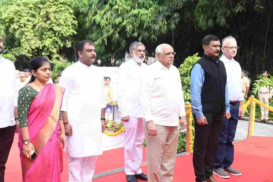 Chief Minister Mr. Bhupendra Patel inaugurated Gujarat's first 'Forest Martyr' on the occasion of 'National Forest Martyr' Day...