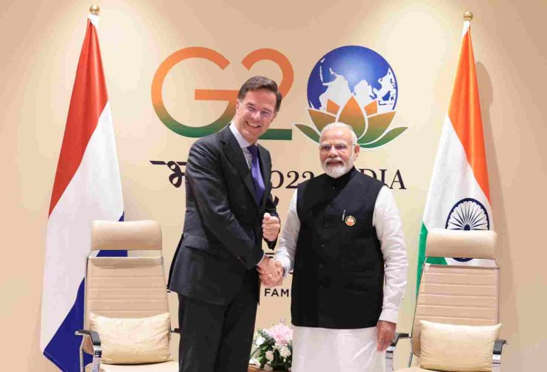 Meeting of Prime Minister Shri with Prime Minister of Netherlands