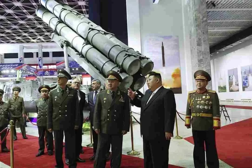 First saw the weapons, now met the Russian defense minister, what is Kim Jong Un's plan in Russia?