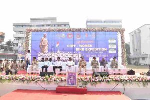 CRPF women bikers team 'Yashaswini' was flagged off by MP CR Patil under the 'Beti Bachao, Beti Padhao' campaign