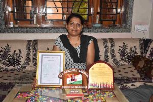 Vaishaliben Mistry, a woman cowherd from vadoli village in Bardoli taluka of Surat district, fills 450 to 500 liters of milk in the dairy every day