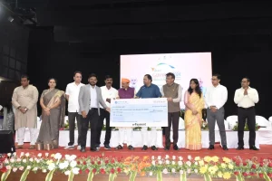 Vibrant Gujarat, Vibrant Surat' summit was held at Sarsana .