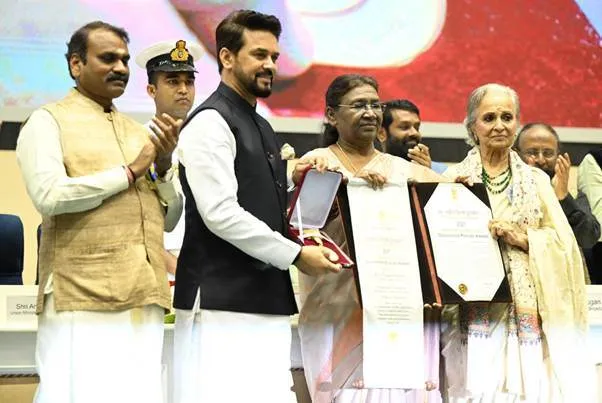 President Mrs. Draupadi Murmu awarded the 69th National Film Awards 