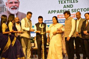 A seminar for textile and apparel sector was held on the theme 'Textile Vision of Gujarat for a Developed India