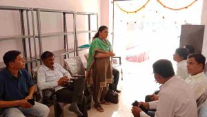 NABARD Surat District Development Manager Kuntalben Surti inaugurated the crackers stall of Samaras Krishi Farmers Producer Company Ltd