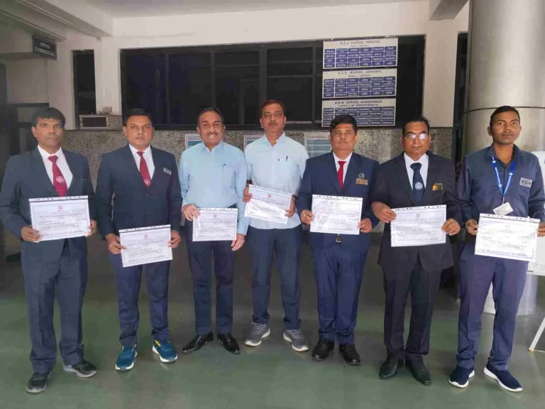 Railway 7 Railway employees honored for outstanding work in railway security