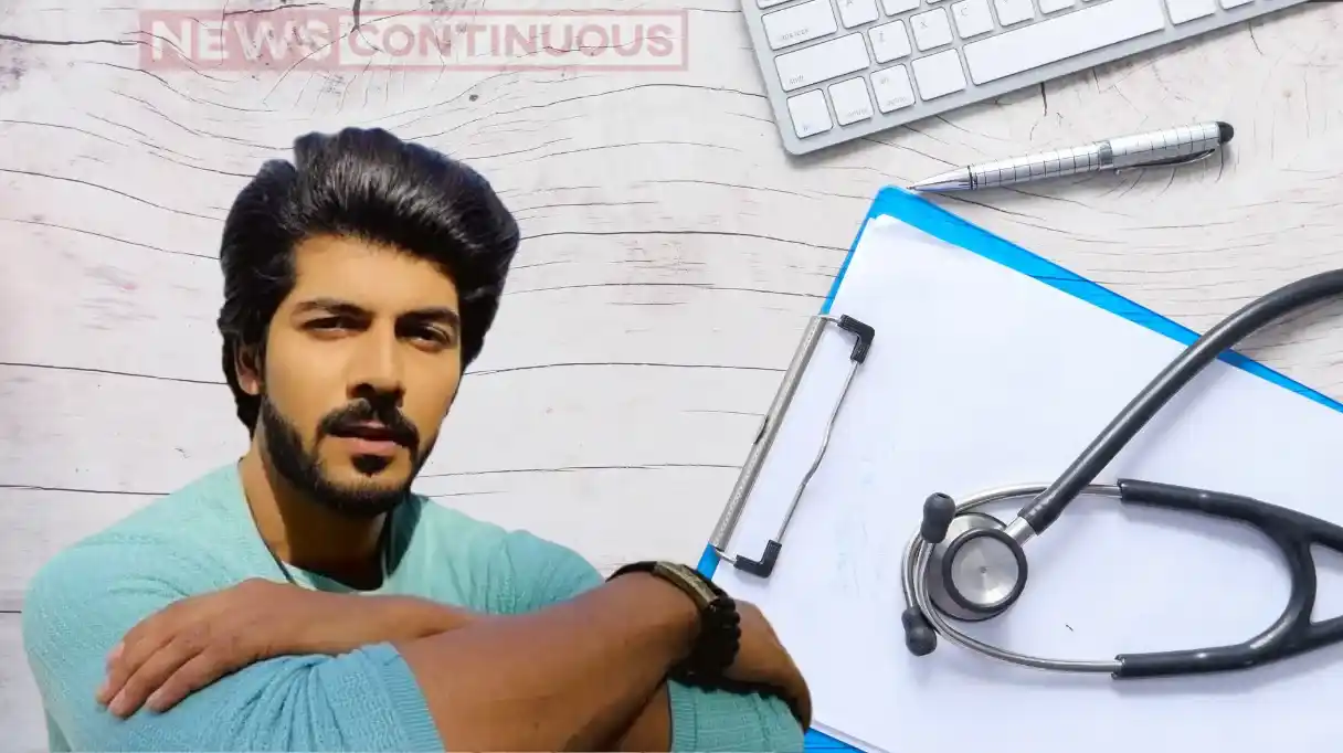 sheezan khan hospitalized actor share photo from hospital