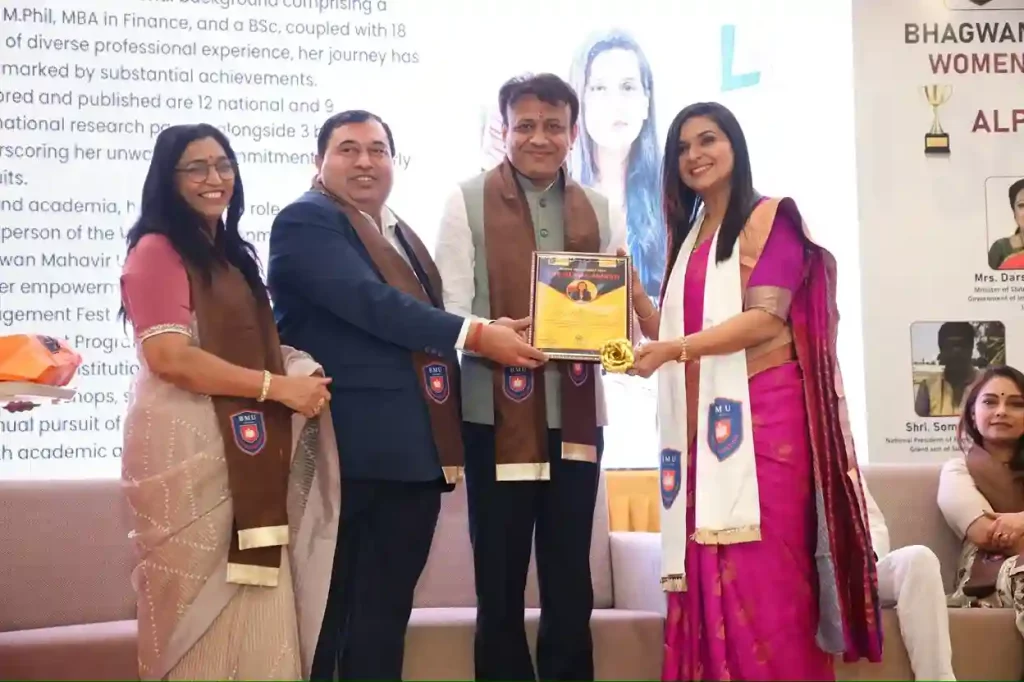 Alpha Awards A grand Alpha Award organized by Women Development Cell of Bhagwan Mahavir University, Surat