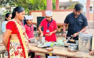 Held at Kuwad Primary School of Olpad Taluka- Children's hand-made innovative dishes at the Anandamela attracted attention.