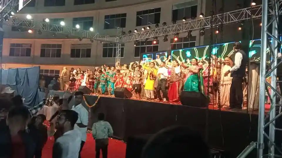 Nashik's Gujarati medium school's grand annual festival celebrated with state-of-the-art technology and cultural heritage