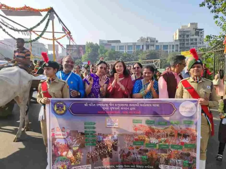 Centenary celebrations in this Gujarati girls' school in Ghatkopar with great enthusiasm, see pictures