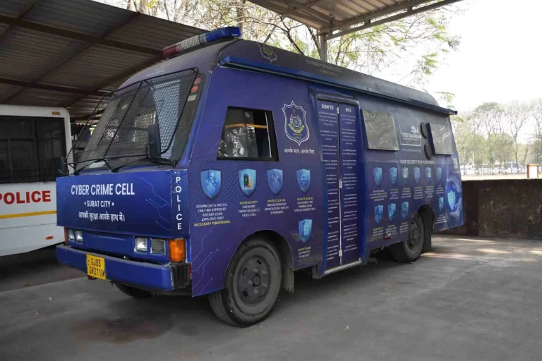 Unique initiative of Surat City Police for 'Cyber Safe Surat Country's first 'Chatbot' created