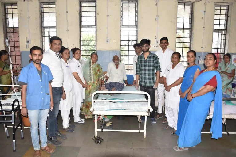 Maharashtra patient suffering from excruciating pain in thapa and unable to walk walks with new civil treatment Maharashtra patient suffering from excruciating pain in thapa and unable to walk walks with new civil treatment