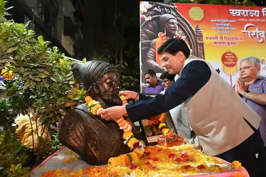 Mumbai mumbai piyush goyal attends shiv jayanti celebrations, greets shivaji maharaj