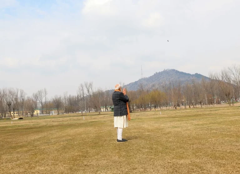 PM Modi folds hands seeing ‘majestic’ Shankaracharya Hill during Kashmir visit
