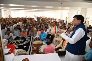 BJP and Mahayutti candidate Union Minister Piyush Goyal offered prayers on the occasion of Mahavir Jayanti.