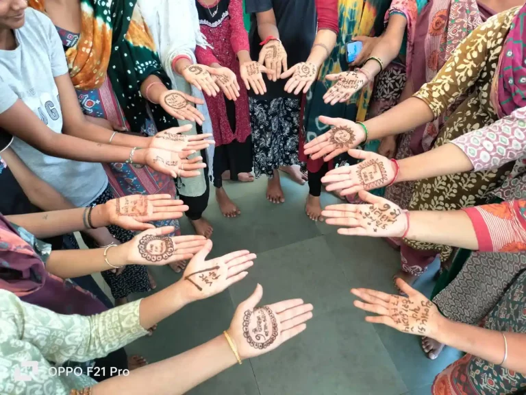 schools of Ahmedabad district enthusiastically participated in the mehndi program to spread the message of voting awareness.