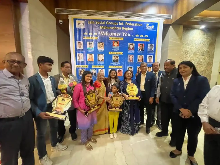 22 Jain Vibhutis including Manju Lodha awarded JSGIF Udan Award 22 Jain Vibhutis including Manju Lodha awarded JSGIF Udan Award
