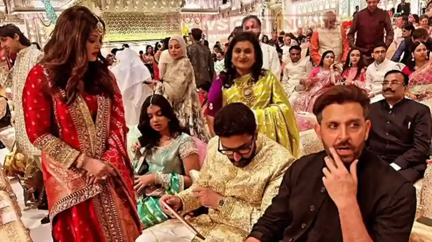 Aishwarya rai chats with hrithik roshan in front of abhishek bachchan at anant and radhika wedding