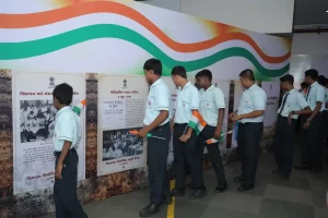 A picture exhibition organized in surat on the occasion of Vibhajan Vibhishika Smriti Diwas inaugurated, can be visited free of cost till this date.