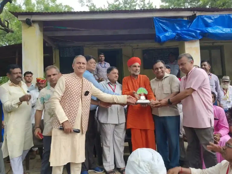 A three-day international seminar of about 500 cow lovers of the country A three-day international seminar of about 500 cow lovers of the country