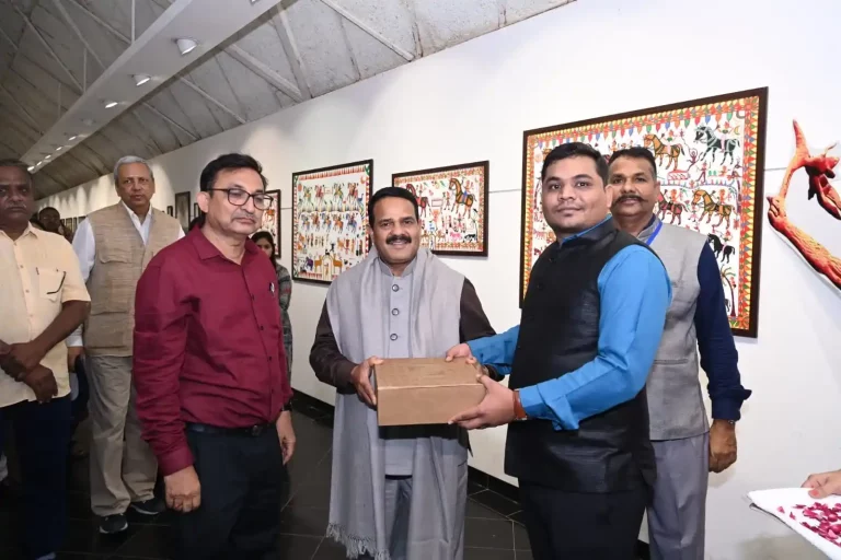'Adi Chitra' exhibition of traditional tribal painting held at Ahmedabad, city dwellers will be able to view the exhibition till this date.