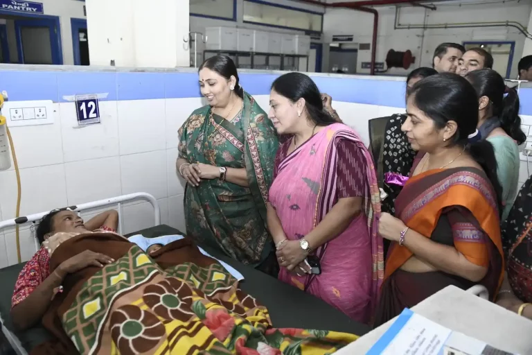 Bhanuben Babariya, Minister for Women and Child Welfare launching the Statewide World Breastfeeding Week at Gandhinagar Civil Hospital