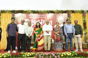 CM Bhupendra Patel celebrated Raksha Bandhan with the sisters of Gujarat, this rakhi made by school girls became the center of attraction.