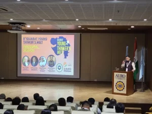 Inauguration of 8th 'Gujarat Young Thinkers Meet' in Surat Organized by Samnaviya Pratisthan and India Foundation, various topics will be discussed in this meet.