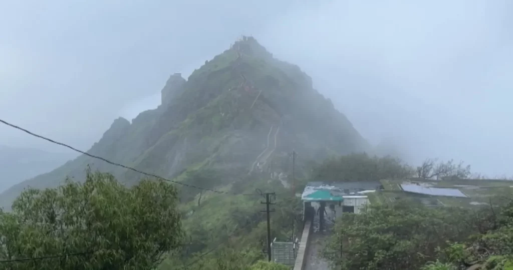 Junagadh Tourism A definite must visit to this mountain in Gujarat in Monsoon, it has a mesmerizing atmosphere in the rains.