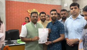 MP parbhubhai vasava inaugurating the City Civic Center at the old office building of Bardoli Municipality