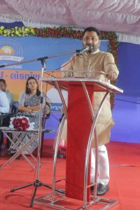 MP parbhubhai vasava inaugurating the City Civic Center at the old office building of Bardoli Municipality