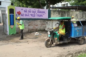 This village of Ahmedabad which is moving towards complete cleanliness, here people get modern facilities like e-rickshaw and e-gram
