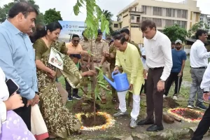 Tree plantation program organized under 'Ek Pad Ma Ke Naam' in this school in Surat, trees were planted by dignitaries in the school compound
